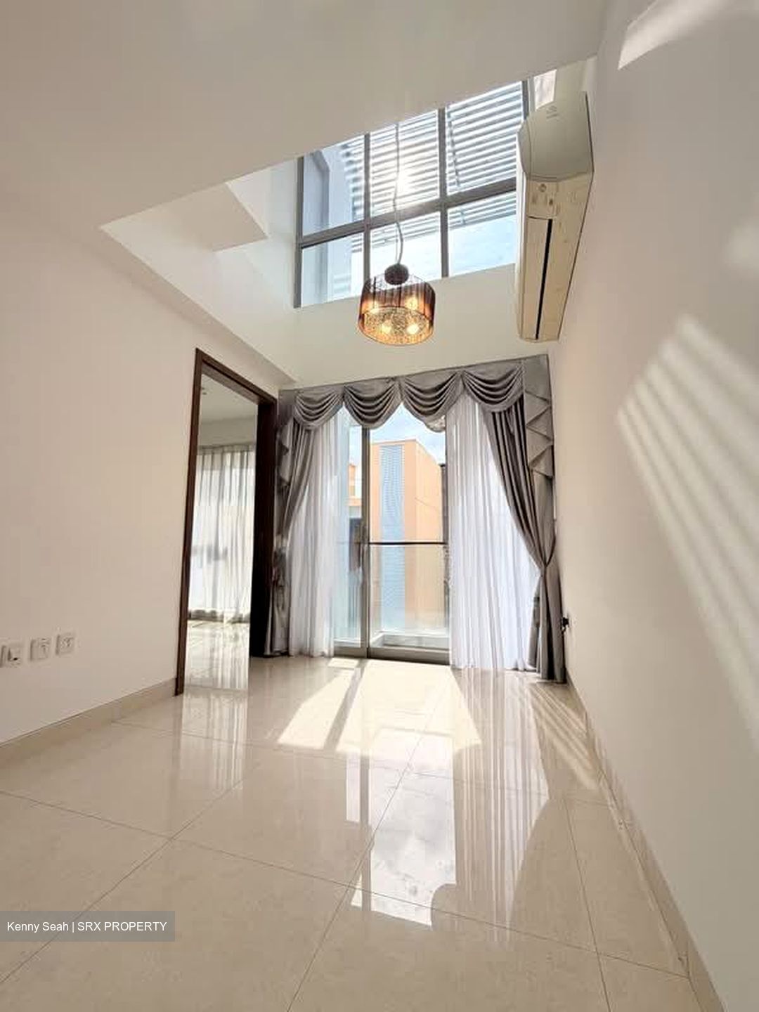 Centra Residence (D14), Apartment #571210601